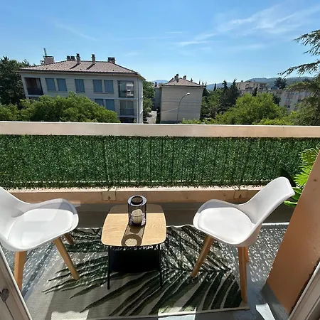 Appartement T1 *